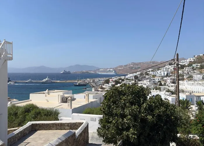 Anemi Khora شقة *